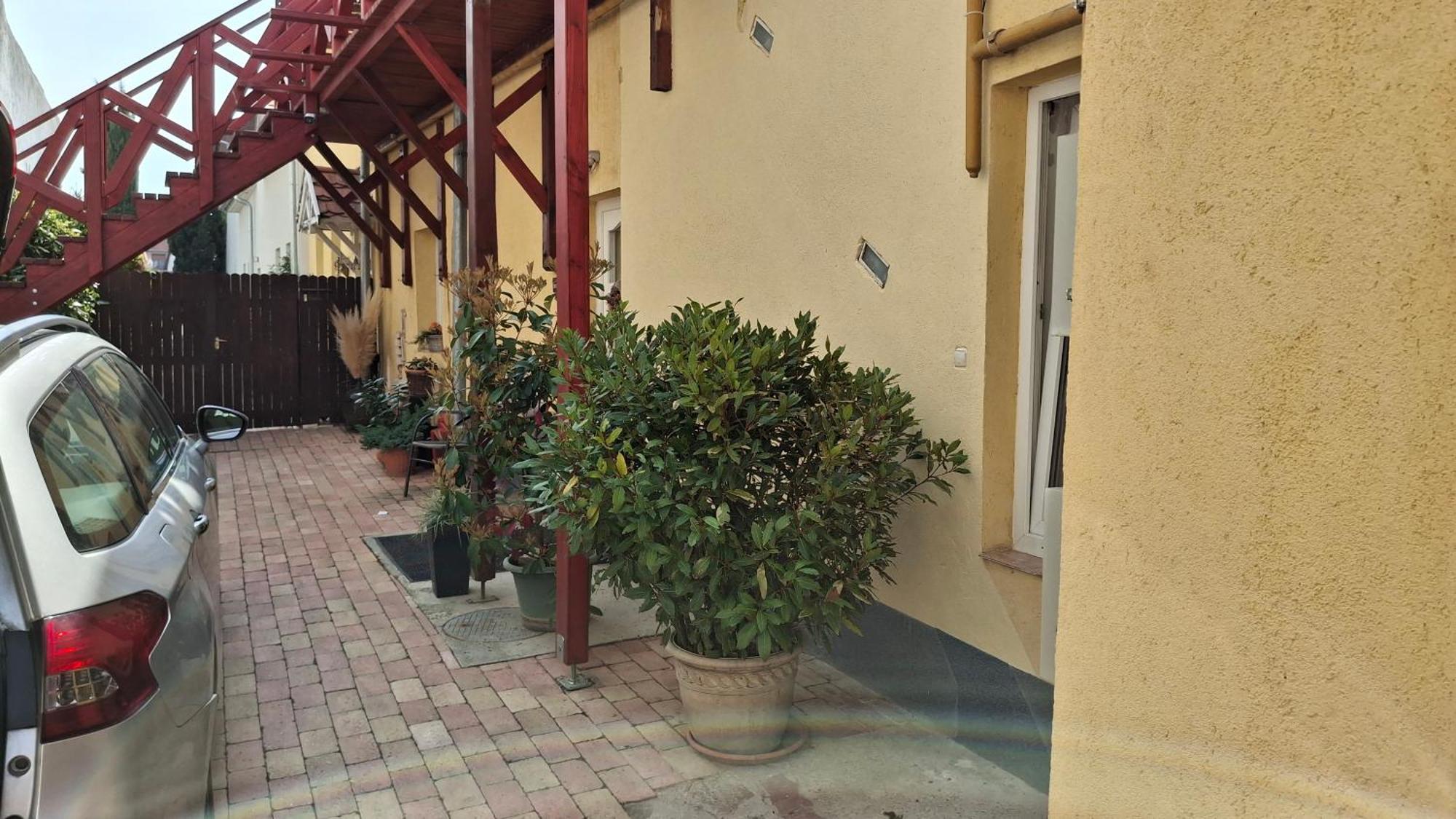 Takacs Vendeghaz 2 Apartment Sopron Exterior photo